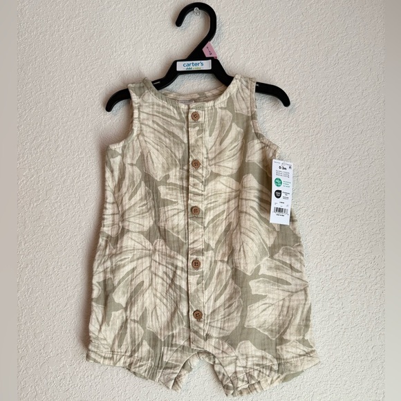 Carter's Baby Cotton Beige Leaf Print Button Romper size 0/3M-NWT - Picture 2 of 3